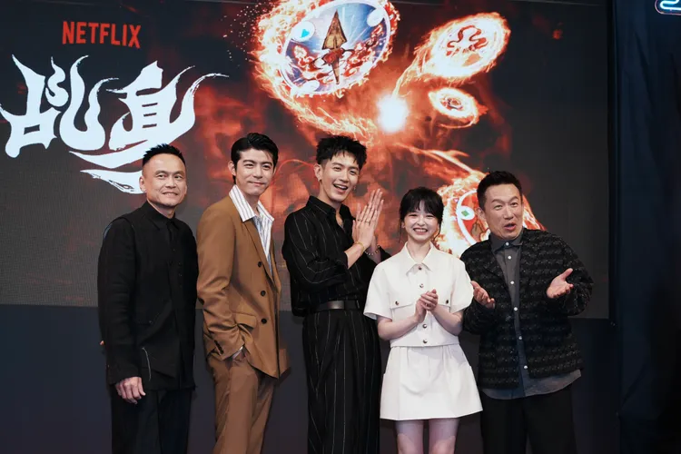 陳以文（左起）、王柏傑、柯震東、陳姸霏、郭子乾今為戲宣傳。彭欣偉攝