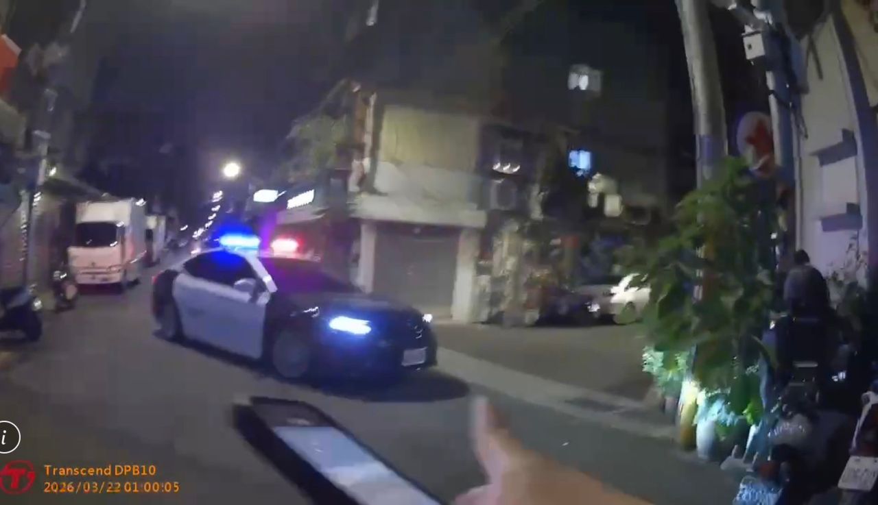 疑抓外遇爆衝突!新店妻持菜刀逼問 夫奪刀反遭劃傷送醫