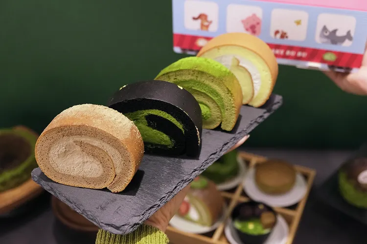 亞尼克首推YTM限定生乳捲BUBU切片組-宇治茶，售價596元。業者提供