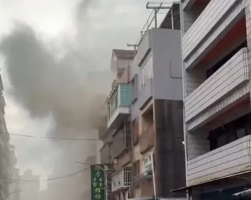 禍不單行！三峽民宅火警救出命危老婦送醫　女兒急趕回又車禍