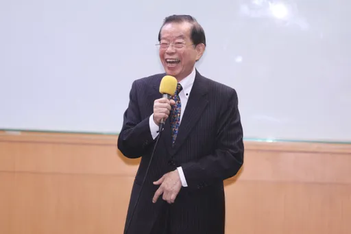 曾與謝長廷見面談軍購？黃國昌駁斥：是在請教「聯合政府」