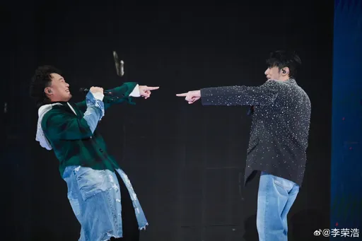 李榮浩被控侵權怒嗆「我和律師都在等」　維權爭議最衰苦主竟是陳奕迅