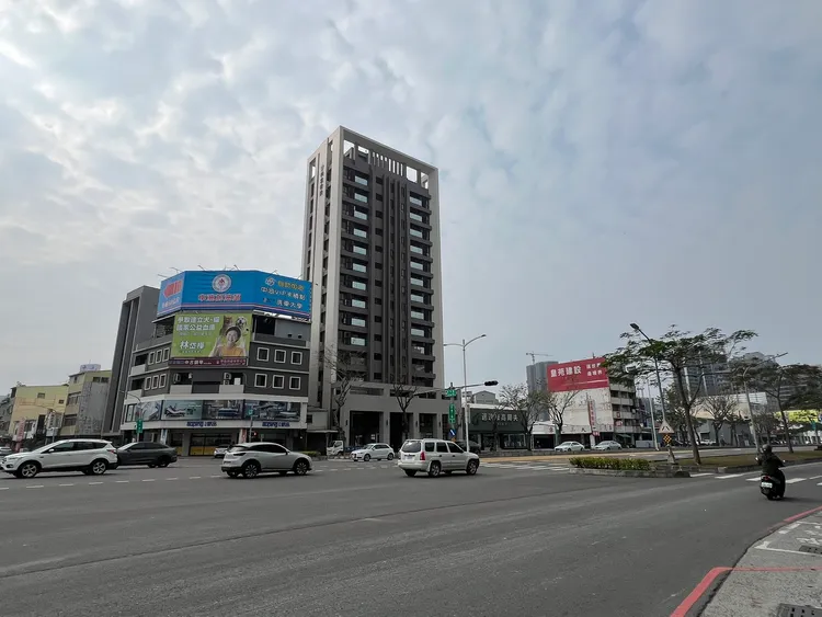 央行第二屋放寬一成貸款影響，信心帶動大於實質意義，但能否反應在買氣仍待觀察。資料照片