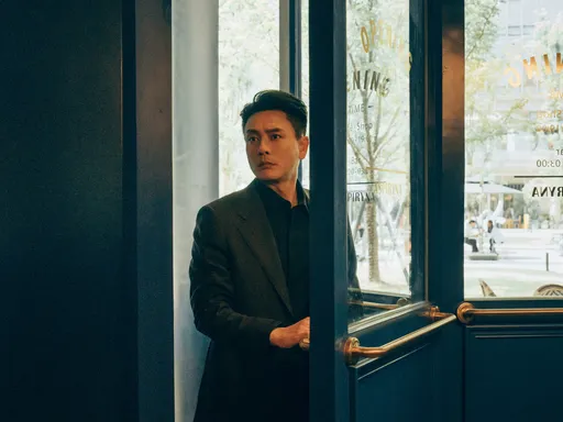 中國實力派演員形象崩塌！「皮笑肉不笑」精神控制妻子　