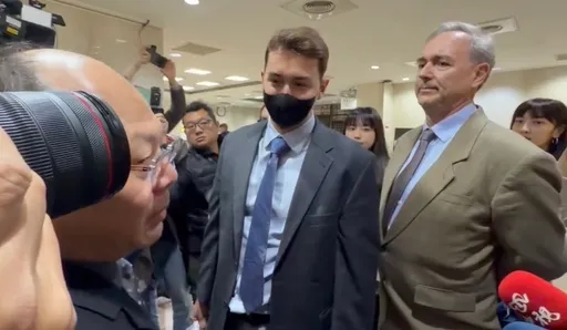 疑遭女密友摻老鼠藥下毒險喪命　澳洲男這原因首度跨海出庭