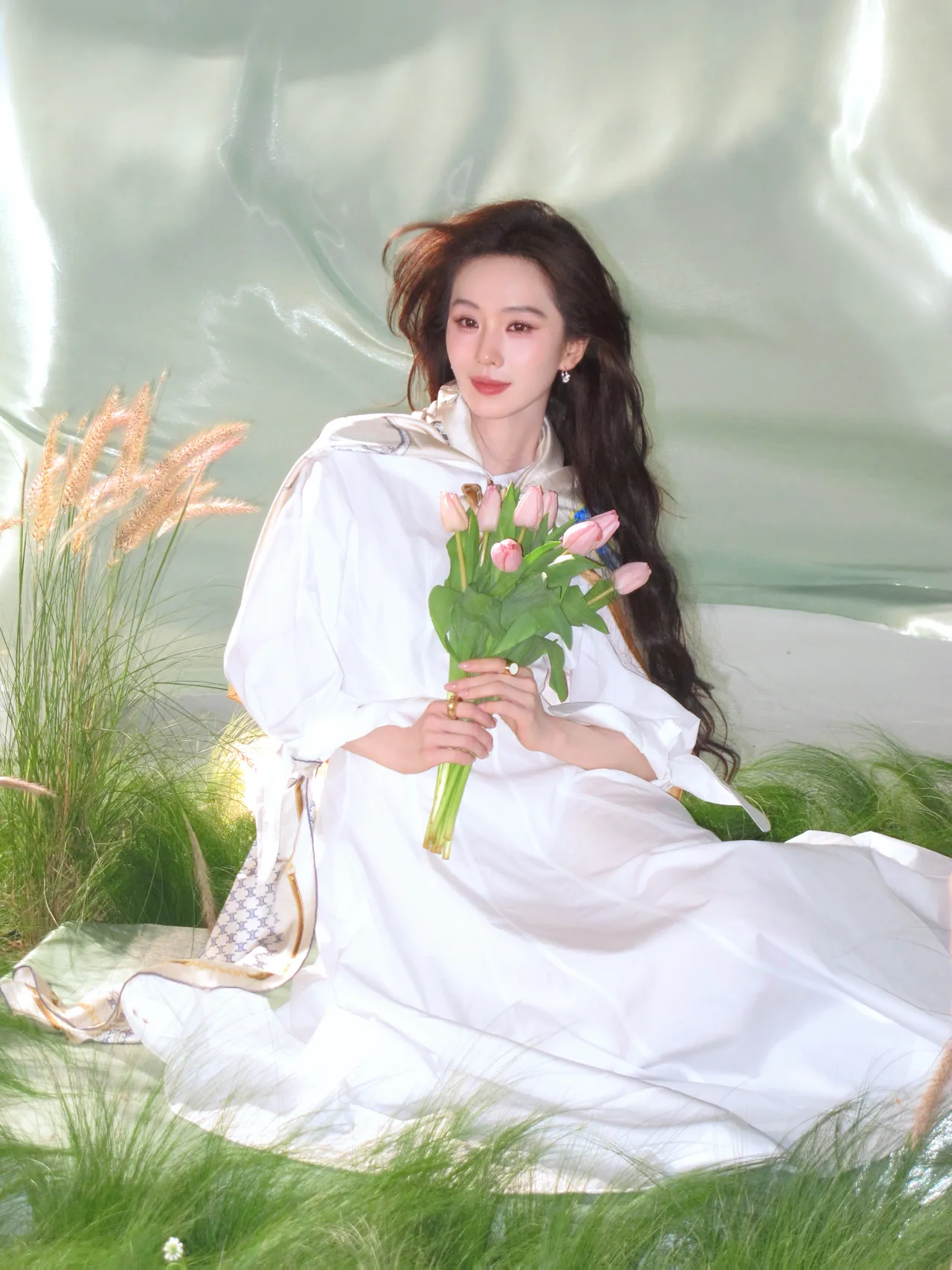 劉詩詩生日美照。翻攝劉詩詩工作室微博