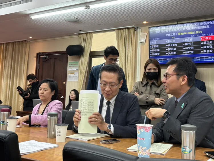 民眾黨立委李貞秀、王安祥、洪毓祥。邱筠媜攝