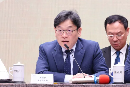 經典賽全民英雄「費仔」就業金卡有望？國發會主委說話了