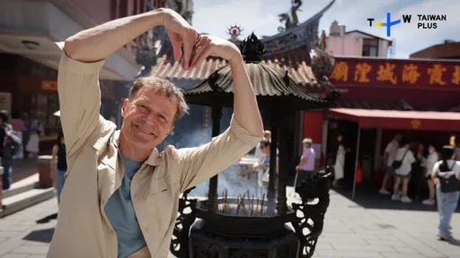 丹麥資深導演被台灣美食收服　大喊自己是「臭豆腐男」