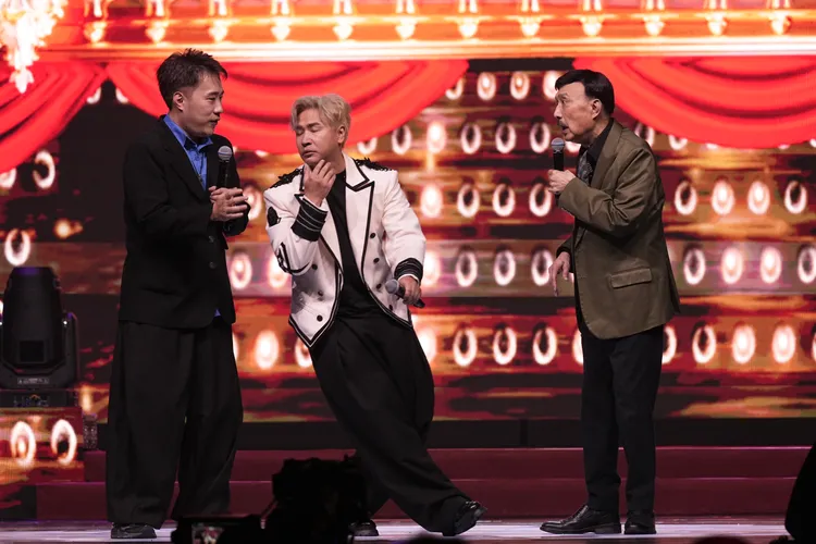 歐漢聲中掌。彭欣偉攝