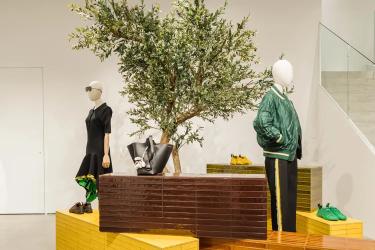 LOEWE 2026春夏系列。品牌提供