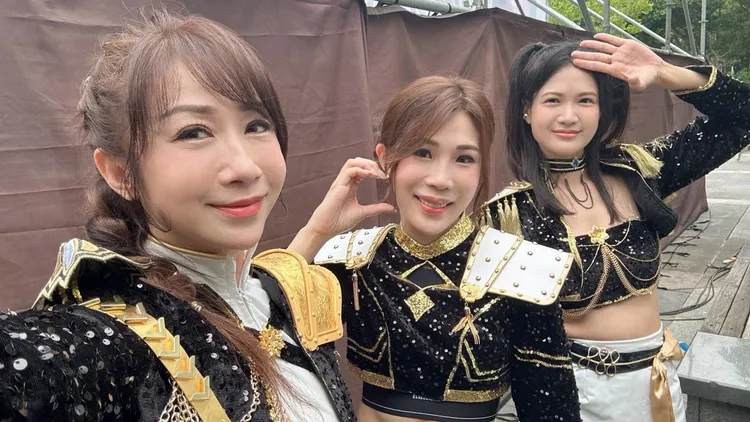 許淑華（左起）、馬郁雯、林亮君。翻攝自許淑華臉書