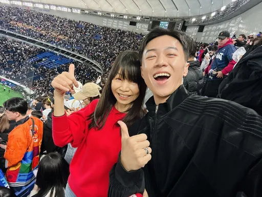 台灣贏韓國了！八點檔男星帶母現場見證哭了   曝韓國球迷反應