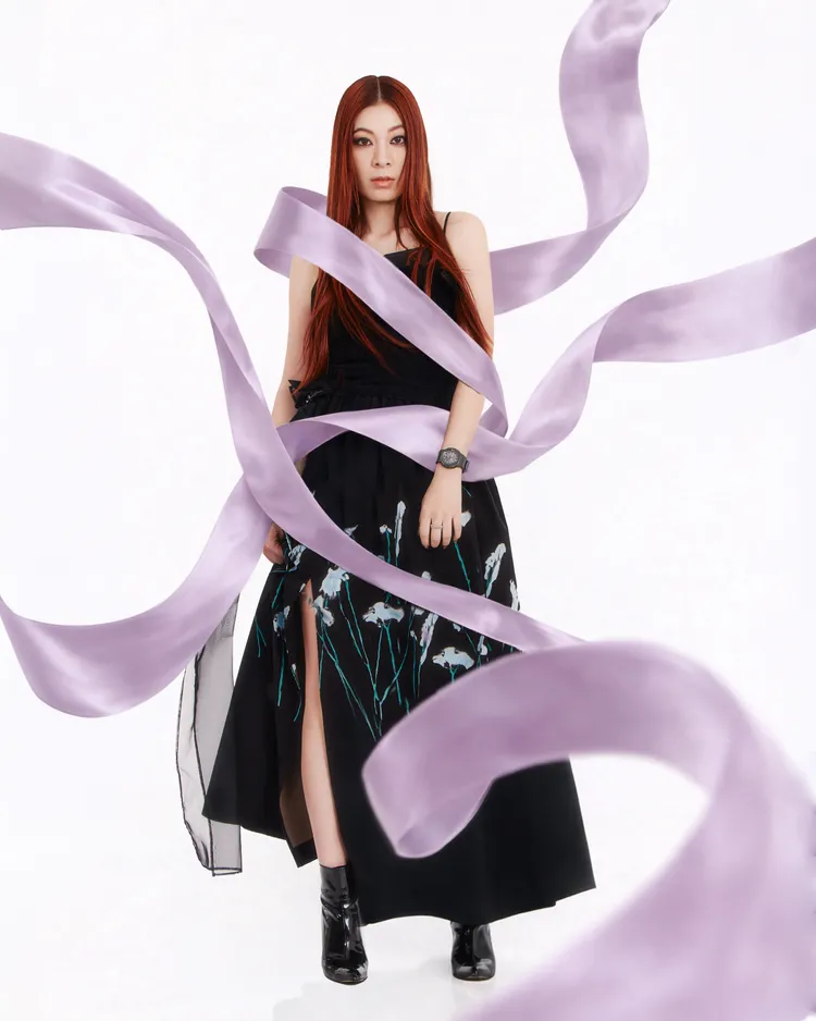 日本獨立藝術家富田林蘭擔綱形象片主角。品牌提供