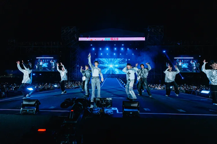 Highlight帶來《Shock》嗨翻全場。讀者提供