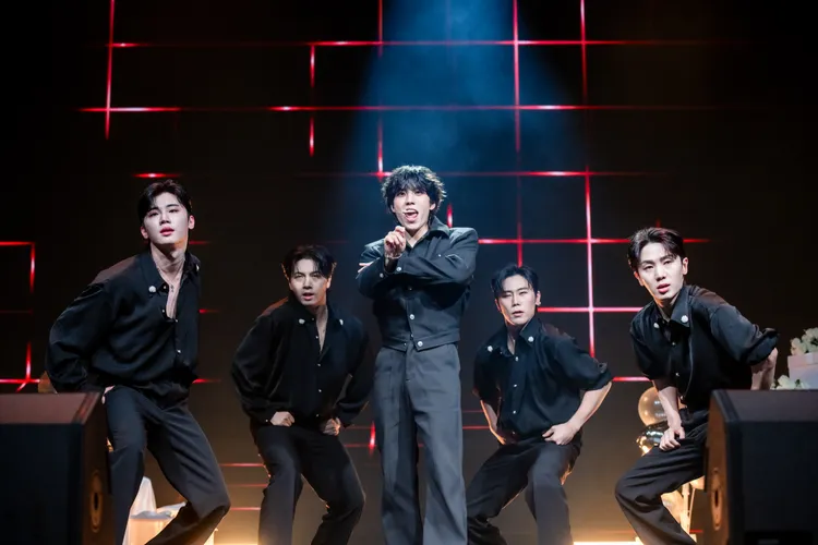 張東雨勁歌熱舞。RICHINING提供