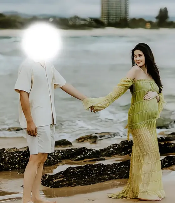 自稱廖思惟孩子爸po出她孕期照片。翻攝小紅書