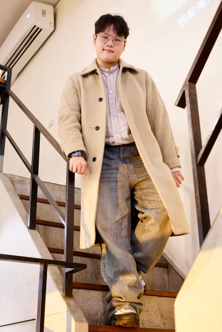 基隆市中正區議員參選人林廷翰接受《壹蘋》專訪。邱筠媜攝