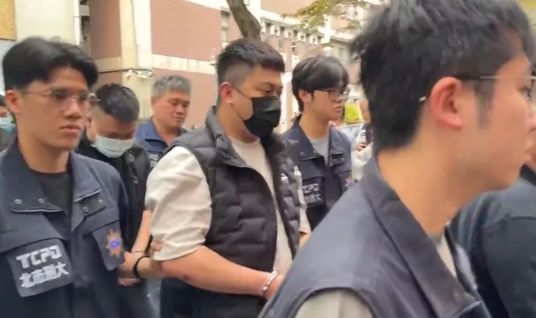 拖吊蟑螂許姓業者遭北檢聲押。張欽攝