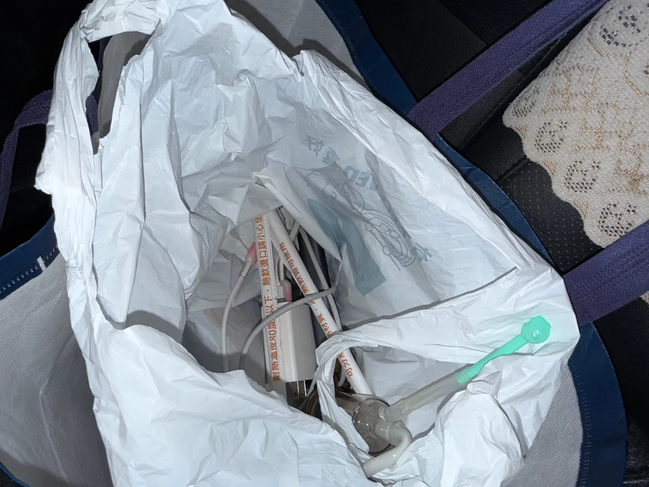 警方查獲喪屍菸彈粉末。中壢警分局提供