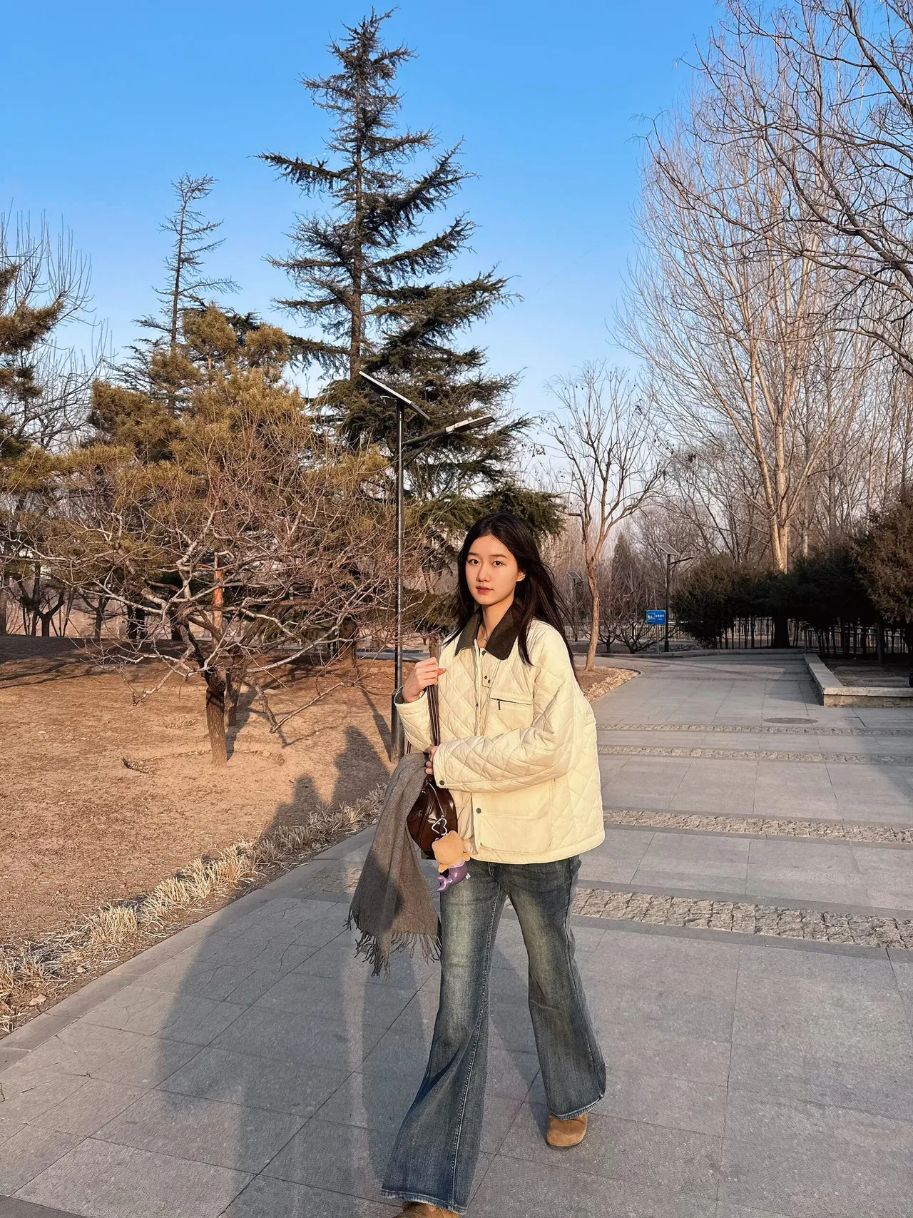 紀姿含身材修長。翻攝紀姿含小紅書