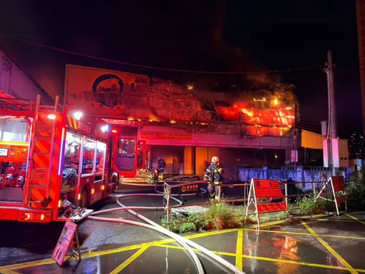 汐止知名電商「皇兒小舖」大火！負責人沉痛發聲了