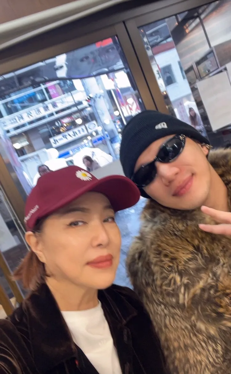 葉璦菱與帥兒ØZI感情深厚。翻攝ØZIIG