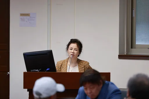 《豆腐媽媽》替身墜樓！演藝工會理事長曹雨婷赴立院呼籲職安