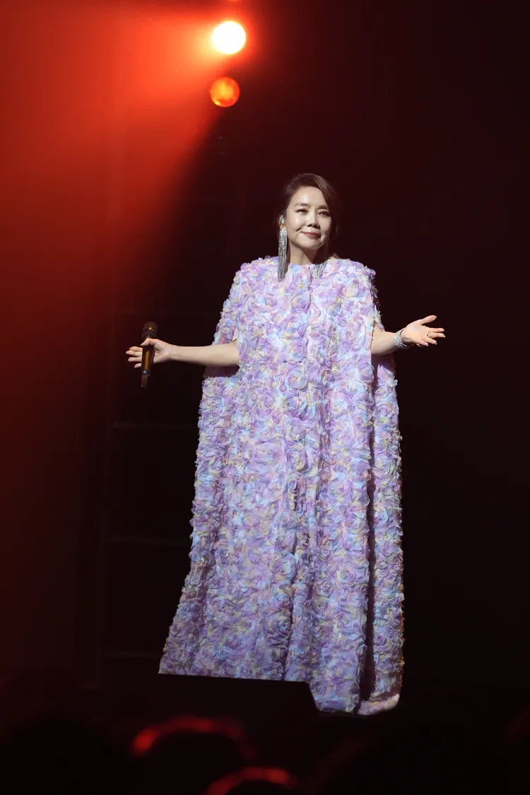 辛曉琪透過VCR向歌迷吐露心聲。彭欣偉攝