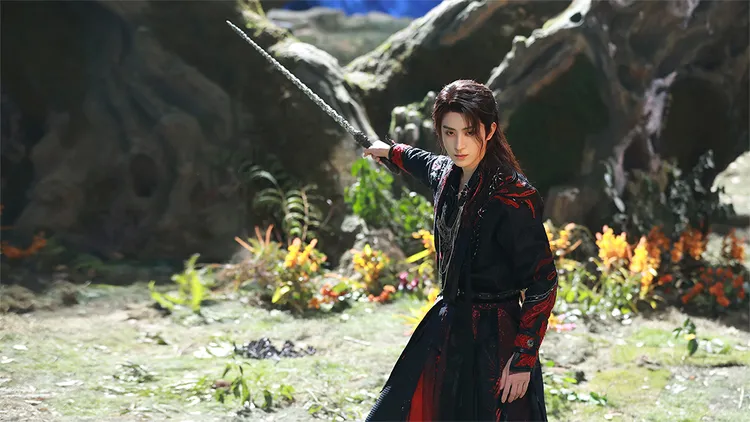 敖瑞鵬拍打戲經常自己配音。中天娛樂台提供