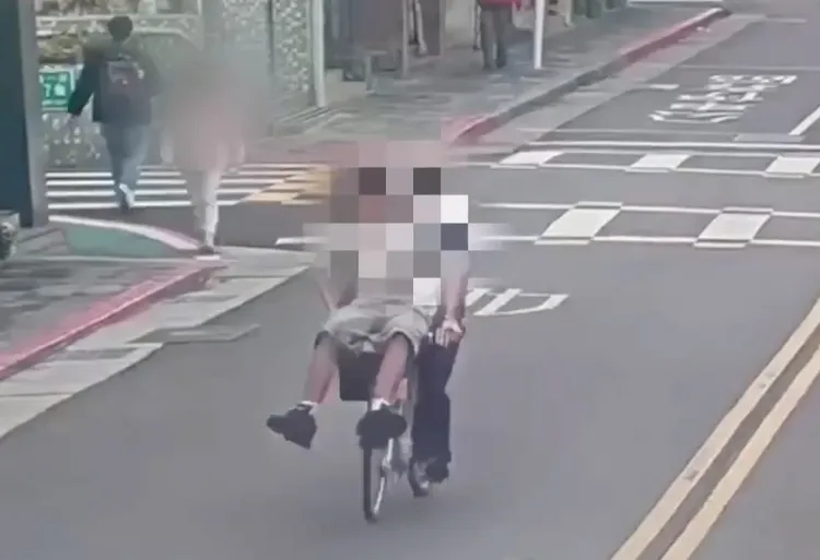 警方表示2人的行為已違反《道路交通管理處罰條例》。翻攝畫面