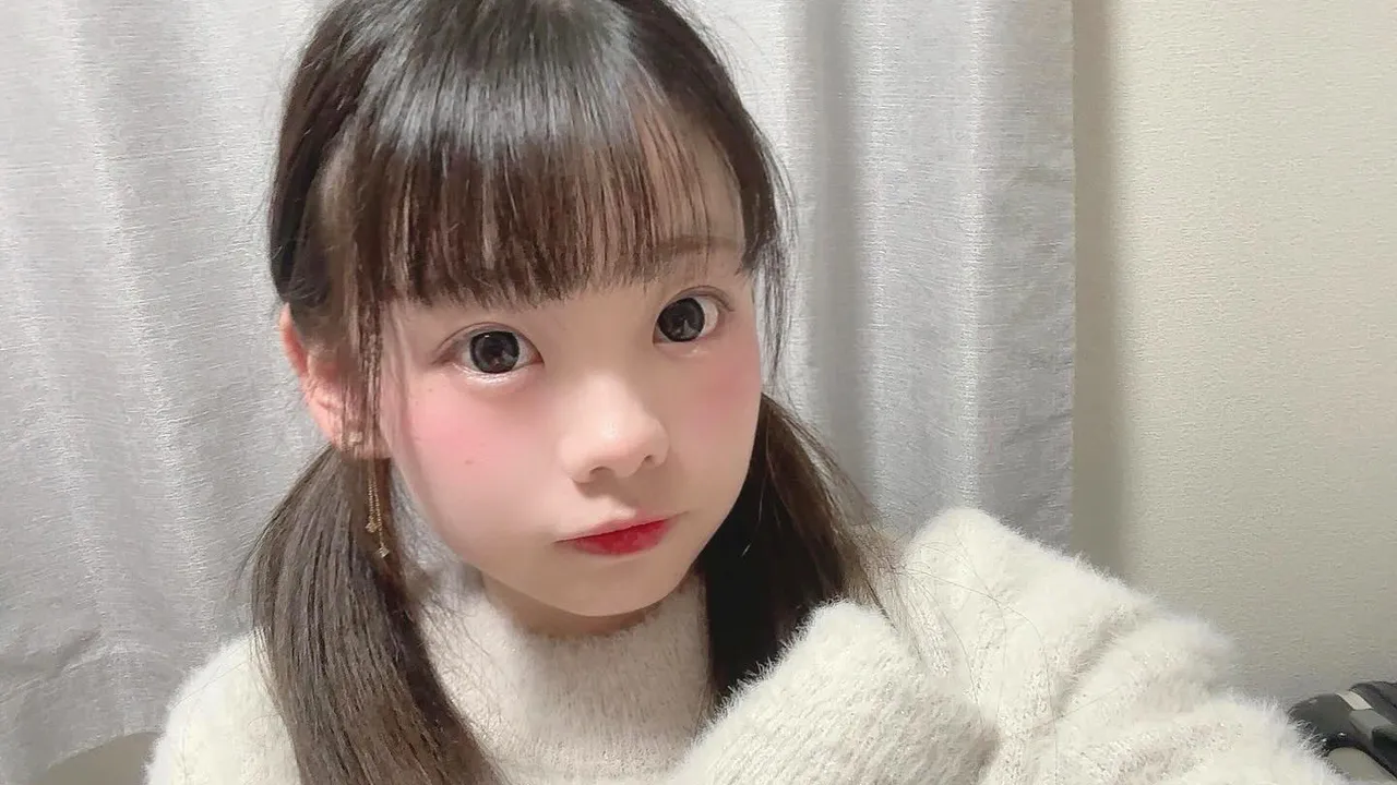 29歲櫻花妹超萌自拍求脫單　網驚：看起來像小學生