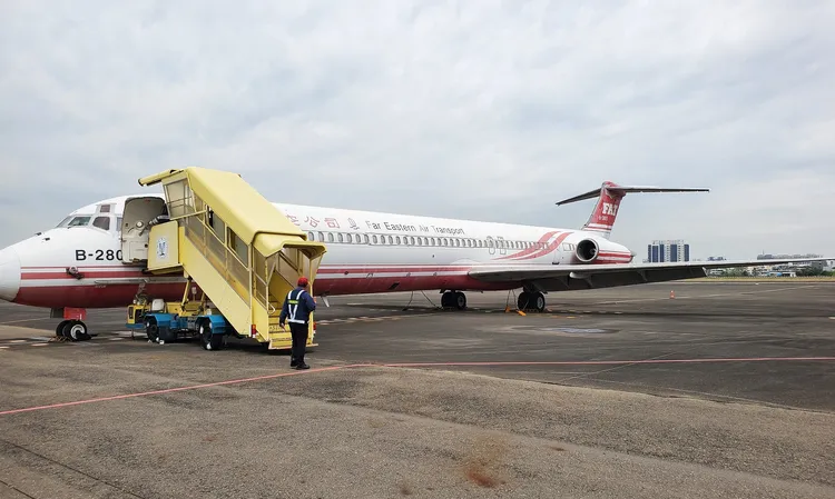 遠航飛機McDonnell Douglas（麥道）機型MD-82將拍賣。執行署高雄分署提供
