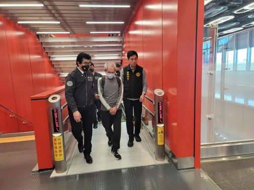 80歲毒梟潛逃菲律賓再犯被逮　調查局押解返台後交雄檢歸案