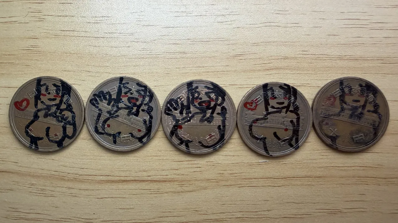 有日本網友已經收到5枚巨乳裸女銅板。翻攝自X