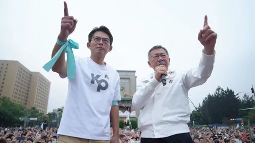 黃國昌道謝「超過8萬人上凱道」　四叉貓：是個「乘十」的政黨