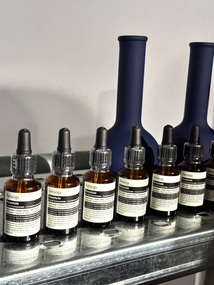 Aesop時韌煥肌精粹油，25ml／2800元、60ml／5200元。張家玲攝