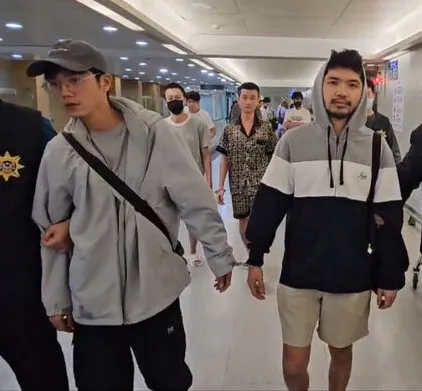 晚安小雞滿臉鬍渣駁斥裝可憐！對著警察一直吐　坐牢被傳授詐騙手法