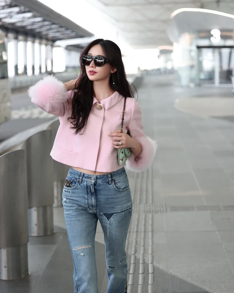 林志玲以粉嫩造型現身香港。品牌提供