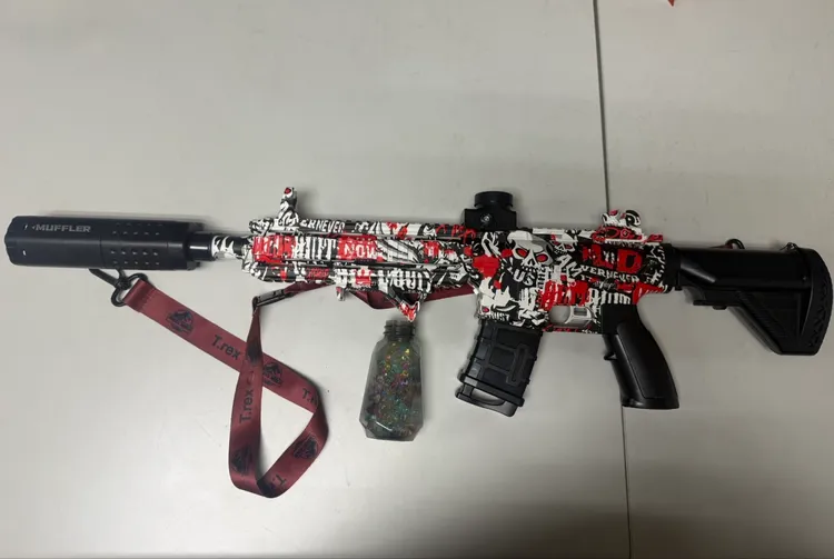 水彈槍將送驗是否有殺傷力。翻攝畫面