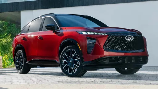 Infiniti推出全新QX65跑旅　向經典FX致敬、鎖定豪華雙排市場