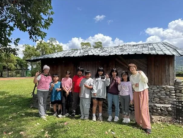 上野樹里造訪古風國小。翻攝上野樹里IG