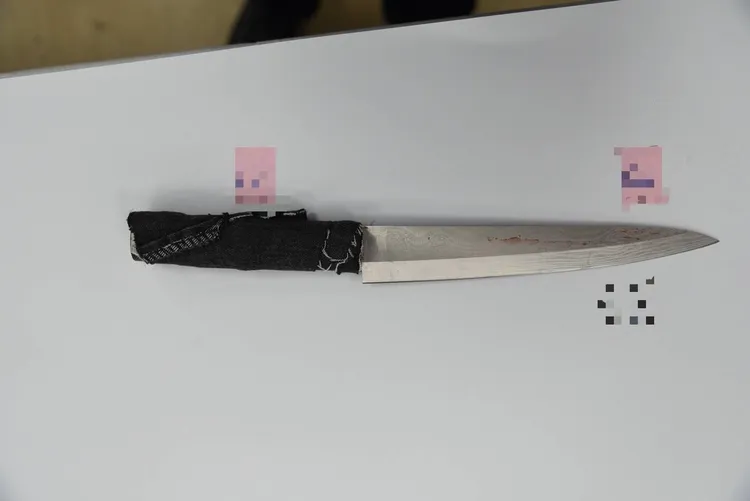 警方查獲兇刀。翻攝畫面