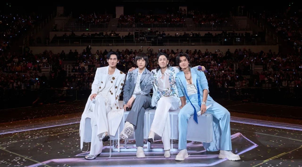 F✦FOREVER深圳站又出事!舞台突竄白煙 阿信試圖踩熄無果畫面曝光