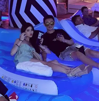 廖思惟2023年與男友去露天電影院約會。翻攝廖思惟IG