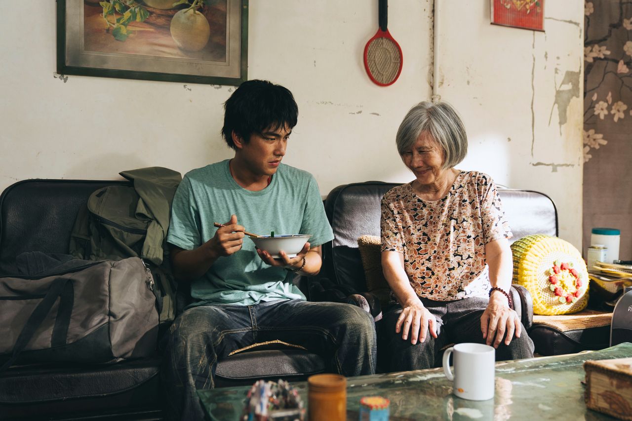 育幼院社工遭官員質疑 丁寧急發聲:這樣的工作輕鬆嗎?