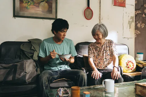 育幼院社工遭官員質疑　丁寧急發聲：這樣的工作輕鬆嗎？