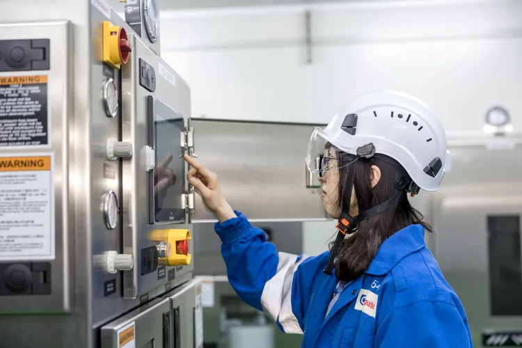 液空集團台灣首座先進材料生產廠落成，強化次世代半導體供應鏈。公司提供