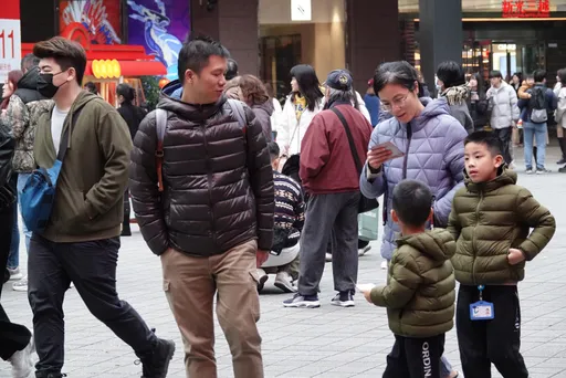 「晶片育兒」神話破滅！竹縣生育率10年跌30%