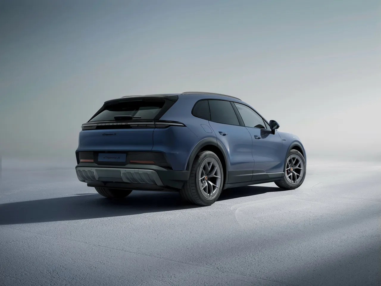 Porsche亦為Cayenne S Electric開放多項高階底盤與性能配備選配。原廠照片